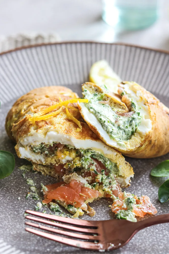 Omelet with Fresh Salmon and Creamy Cottage Cheese Filling